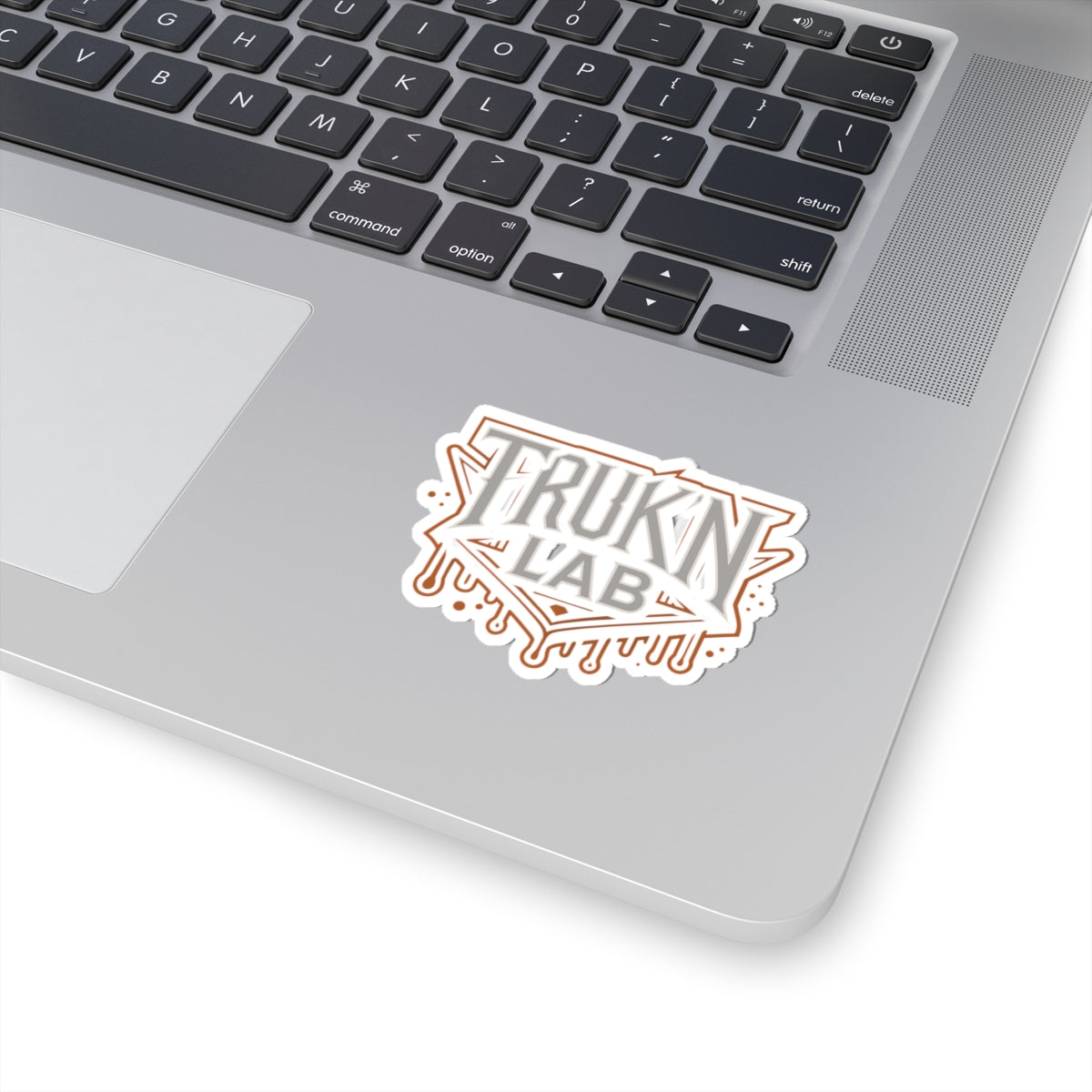 TRUKN LAB WHITE